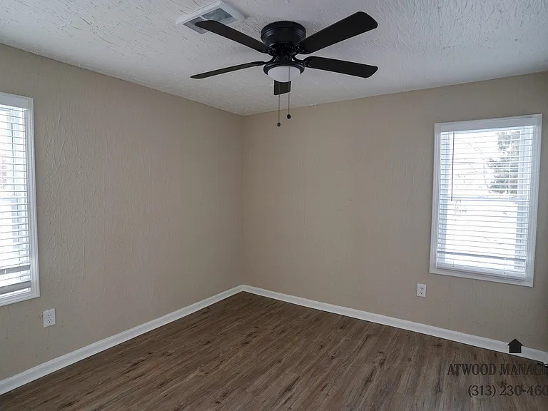 12941 Penrod St — Photo 5