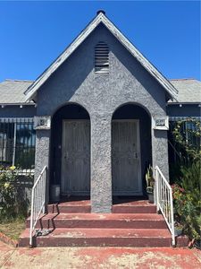 845 E 80th St, Los Angeles, CA, 90001