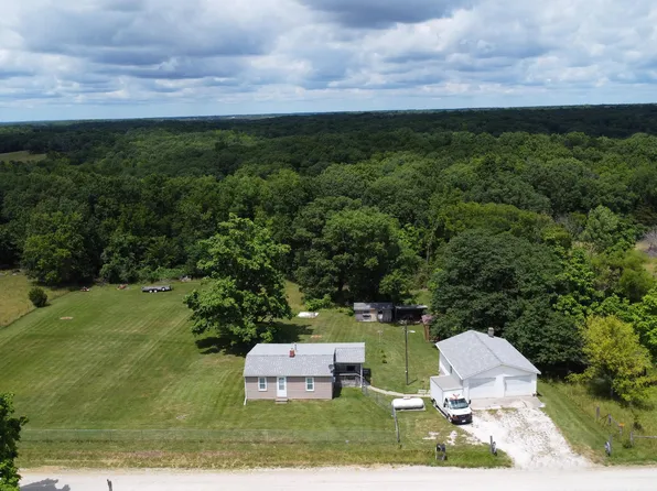 2202 County Road 1245, Moberly, MO 65270