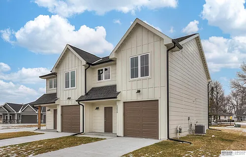 23820 Harvest Heights Cir Photo 1