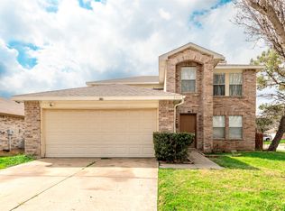 7900 Canoe Ridge Ln, Denton, TX 76210
