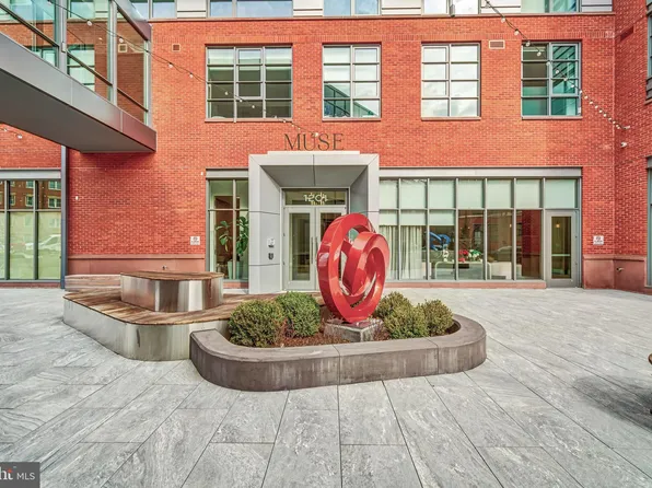 1201 N Royal St #204, Alexandria, VA 22314