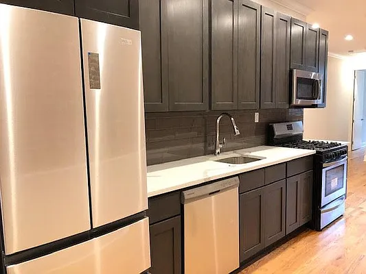 Rented by Lang Realty LLC | media 3