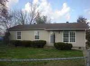 935 Pine St, Flatwoods, KY 41139