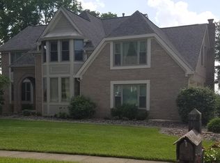 8565 Rupp Farm Dr, West Chester, OH 45069
