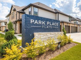213 Park Place Cir #C, Waller, TX 77484