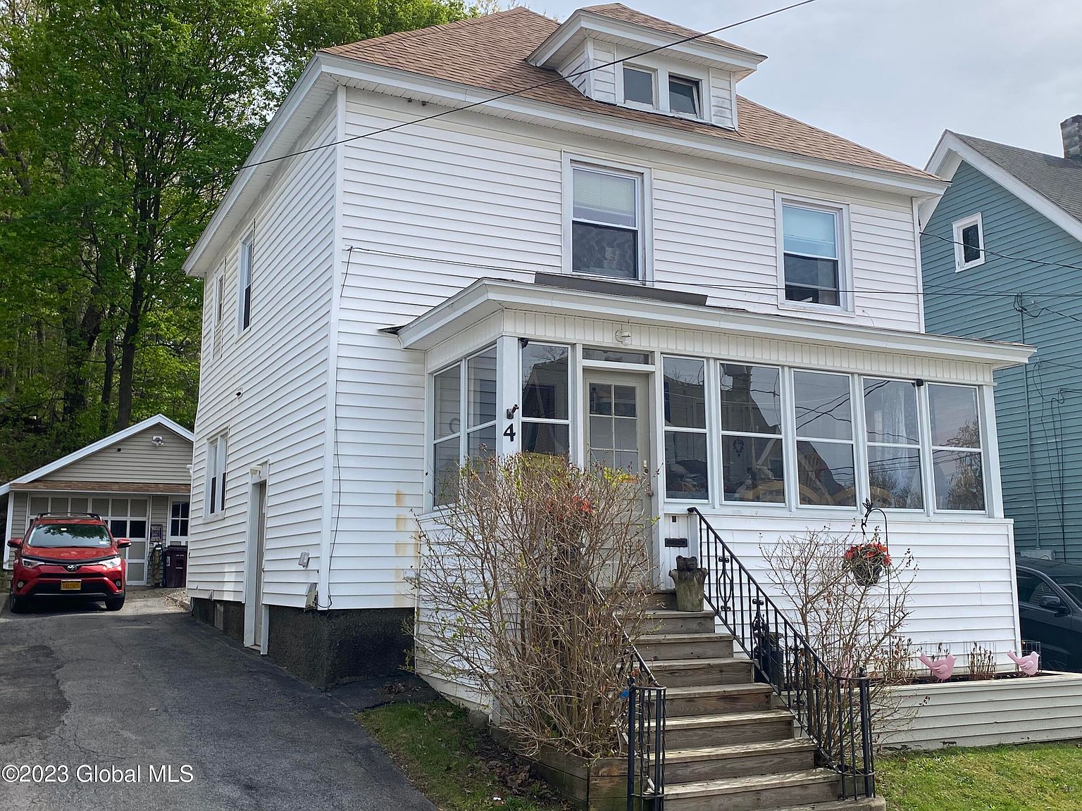 4 Van Wyck Street, Gloversville, NY 12078 Zillow