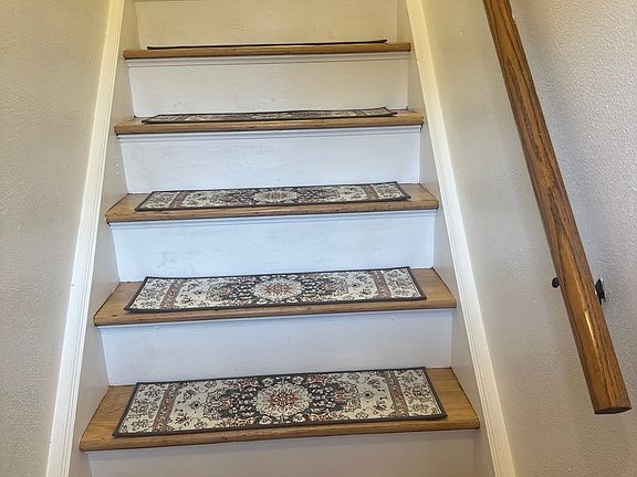 2nd image of 144 Telford St
