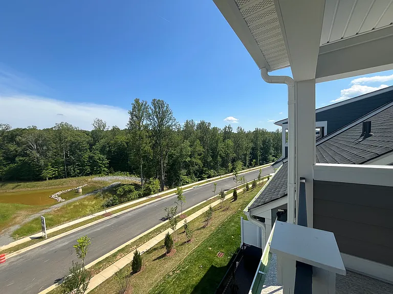 1320 Laconia Ln — Photo 58