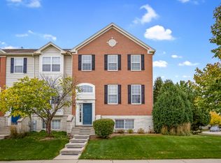 294 Comstock Dr, Elgin, IL 60124