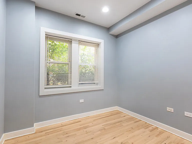 1430 N Maplewood Ave #102 — Photo 11