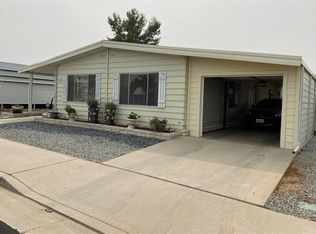 1075 Santa Maria Dr #1, Hemet, CA 92543