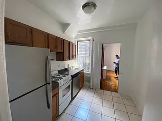 Rented by Peter R. Hungerford, LREB