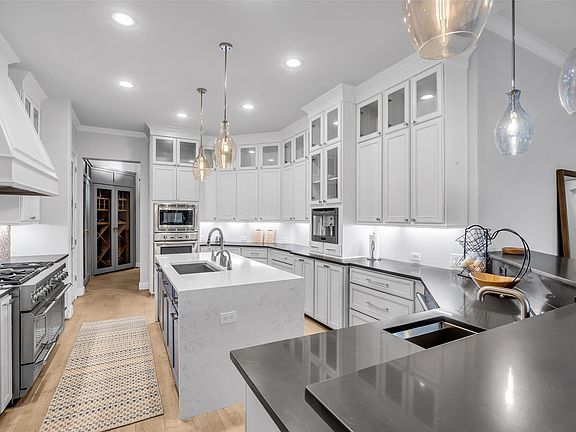 2nd image of 7410 Fort Augusta Ct