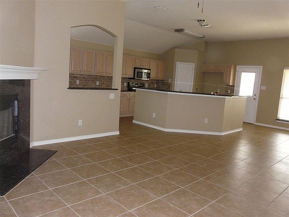 3rd image of 3708 Hazel Dr