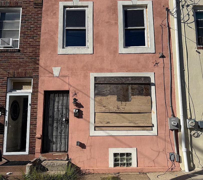 1st image of 405 Diamond St