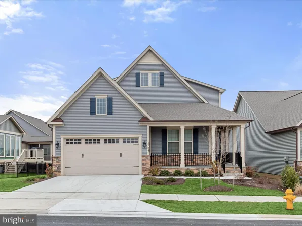 2704 Camomile Dr W, Frederick, MD 21704