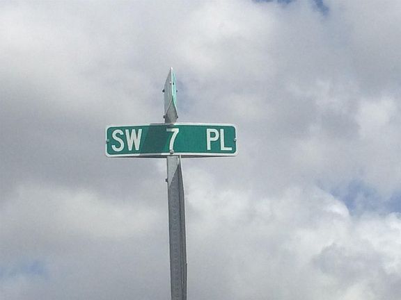 5th image of 7800 SW 7th Pl