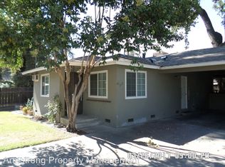 713 S Oak Park St, Visalia, CA 93277