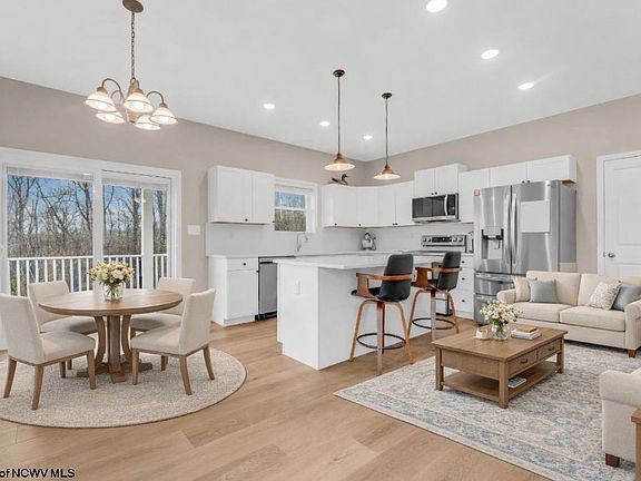 3rd image of 83 Warm Hollow Rd