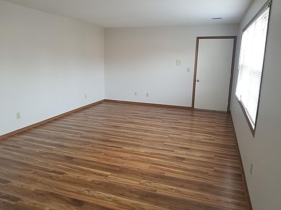 2nd image of 1606 Firestone Ln APT C