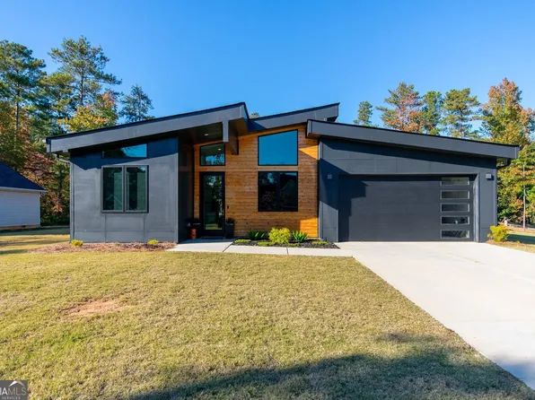 5305 Greenway Dr, Villa Rica, GA 30180