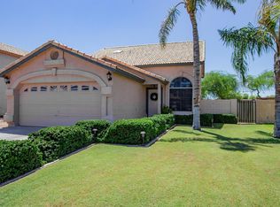 552 S Meadows Dr, Chandler, AZ 85224