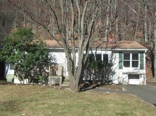 56 Valley View Dr, Rockaway, NJ 07866