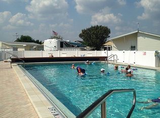 224 Golf Crest Ln, Davenport, FL 33837