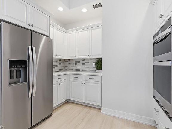 4th image of 10731 Mirasol DR #602