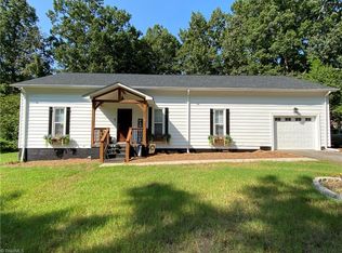 6281 Styers Ferry Rd, Clemmons, NC 27012