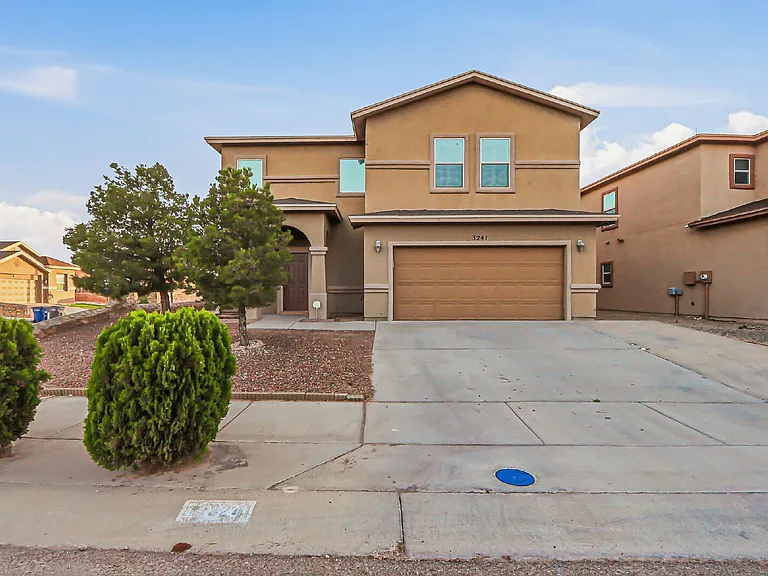 3241 Perla Point Dr — Photo 1