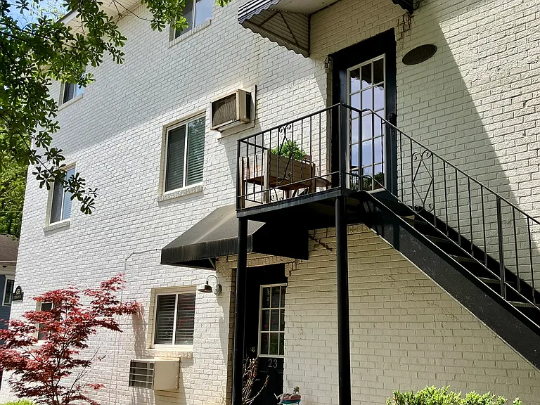 436 N Highland Ave NE #14 — Photo 38