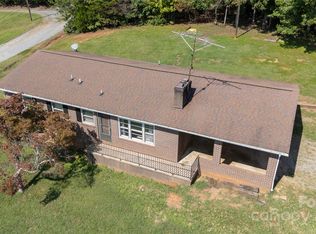 3816 Cannonball St, Morganton, NC 28655