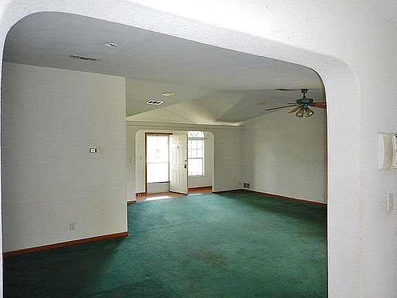 5th image of 11254 SE 120th Ave