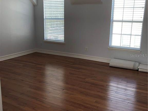 2nd image of 204 Reserve Pl Unit B