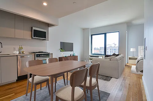123 Hope St Photo 1
