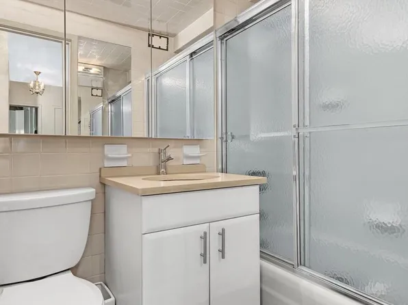 415 East 52nd Street 5MC image 6 of 6