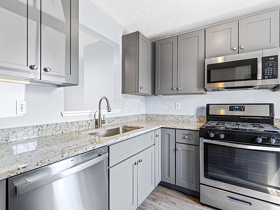 5th image of 5770 Belmore Dr #145A