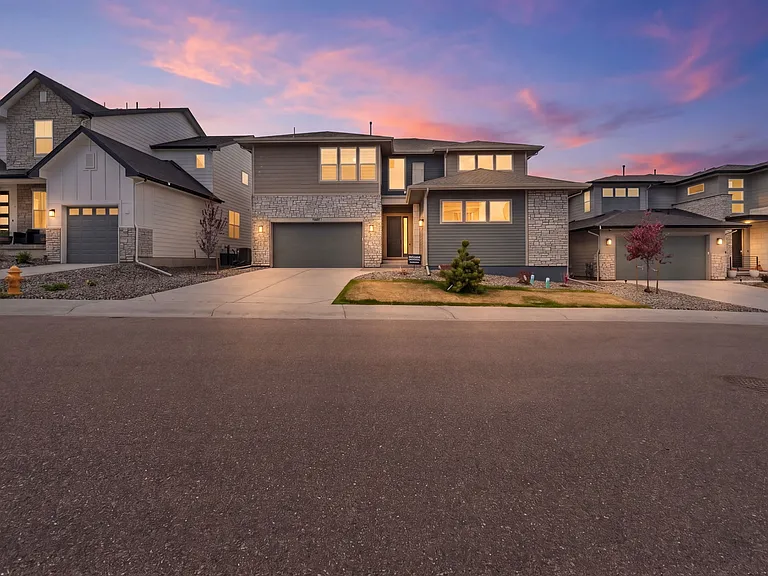 5907 Presidio Pkwy — Photo 1