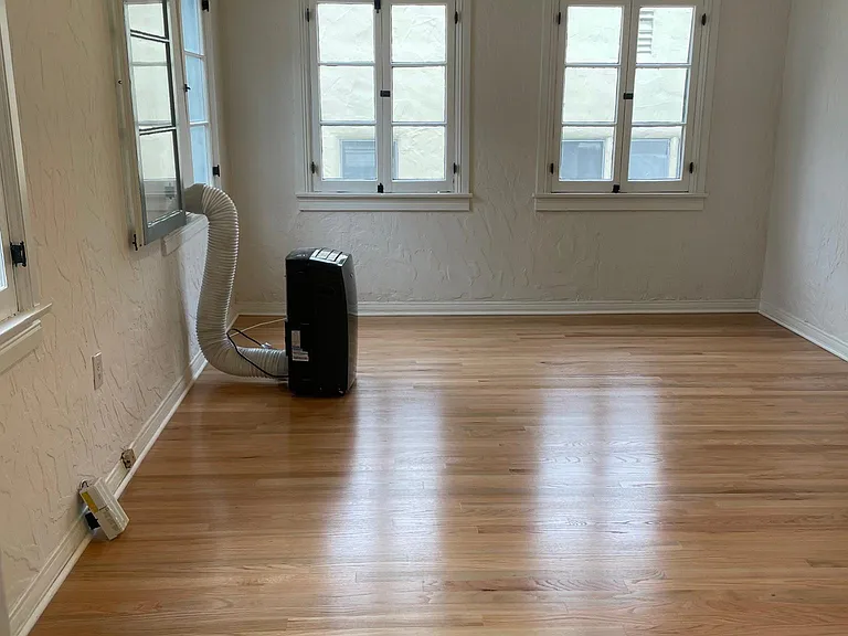 1616 3/4 Silver Lake Blvd #2 — Photo 6