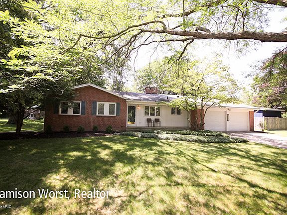 5th image of 4348 Braeburn St SE