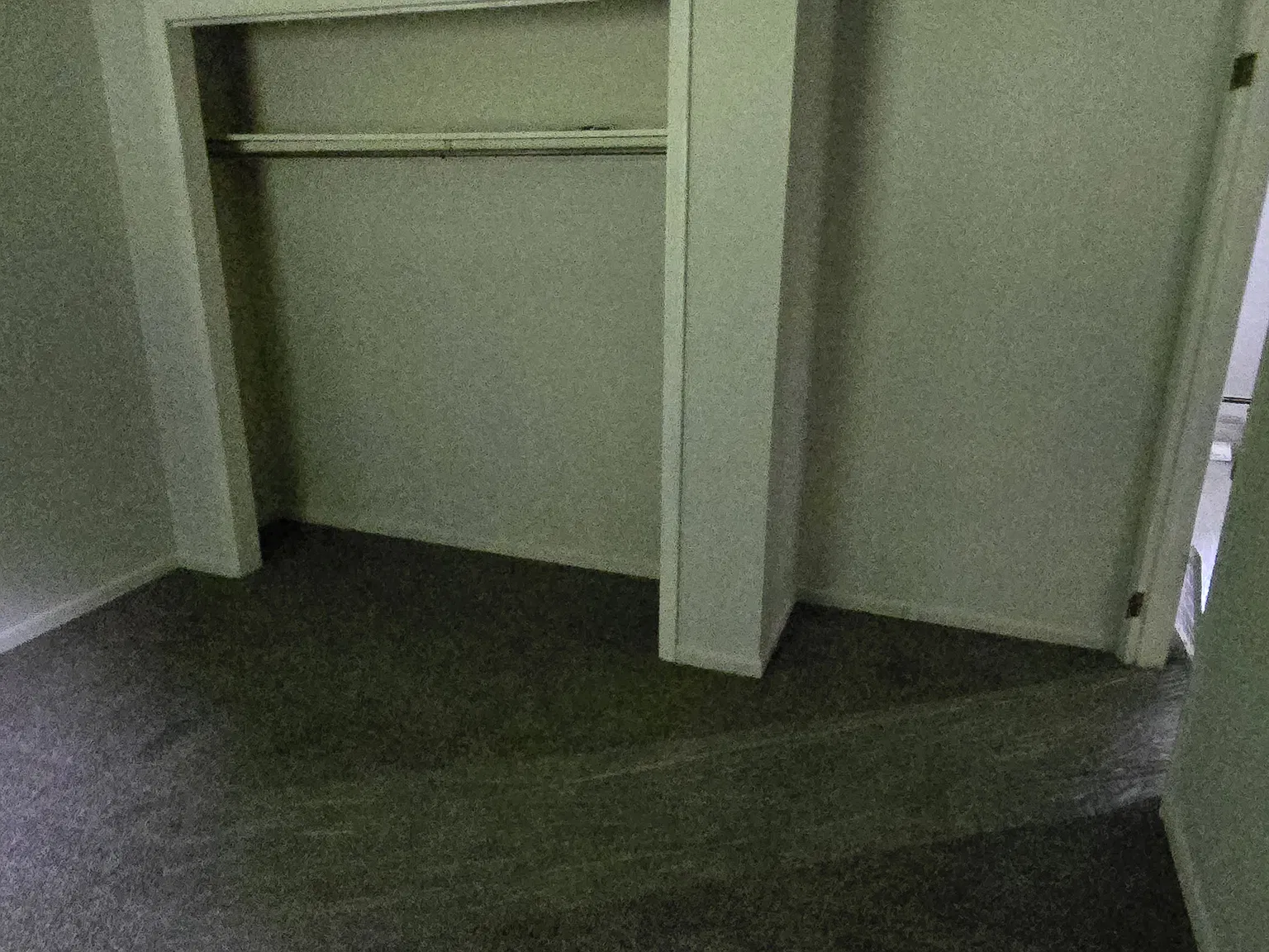2 bed, 850 sqft, $1,325 — Photo 4