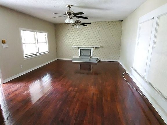4th image of 1002 N 50th Ave