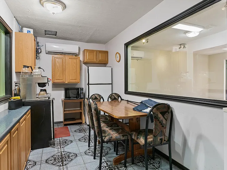 200 Cypress St #1 — Photo 13