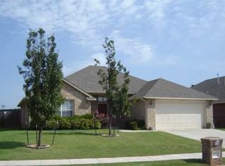2049 Bradford Way, Edmond, OK 73003