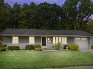 1816 Hopewell Dr, Fort Wayne, IN 46819