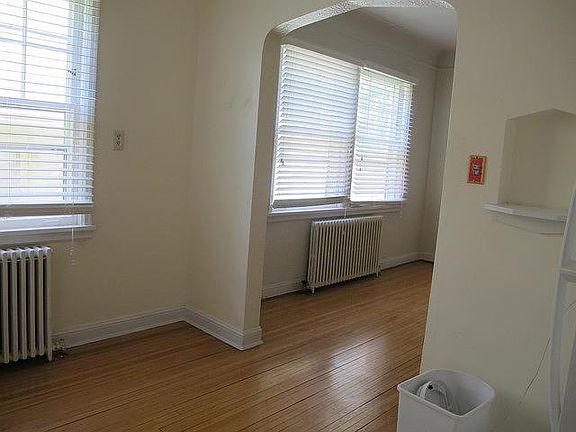 3rd image of 1861 Randolph Ave APT 3