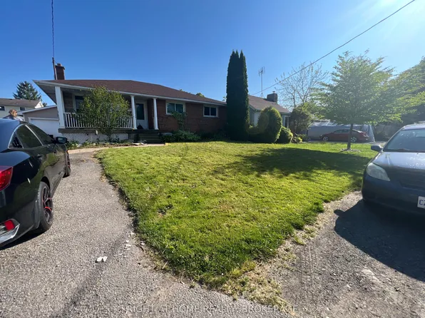 24 Grandview Dr, Saint Catharines, ON L2M 1A9