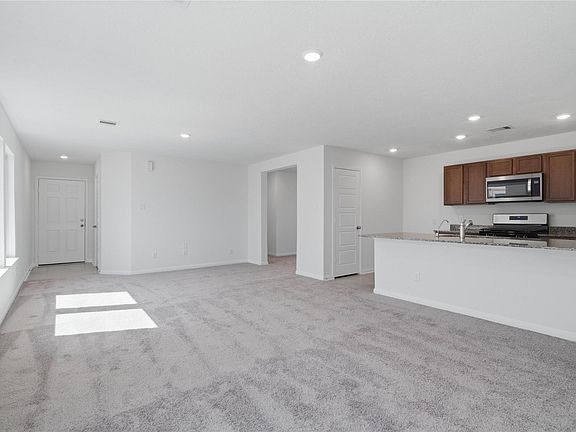 4th image of 1427 Capitola Ln